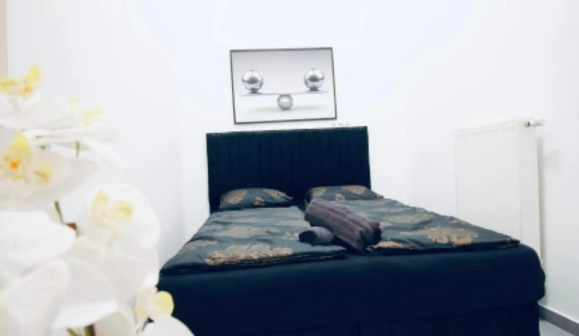 Lovely 2Br Apt With Modern Amenities Near Augarten Vienna Apartment